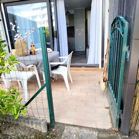 Terrasse 3 Entre Et Port De Plaisance